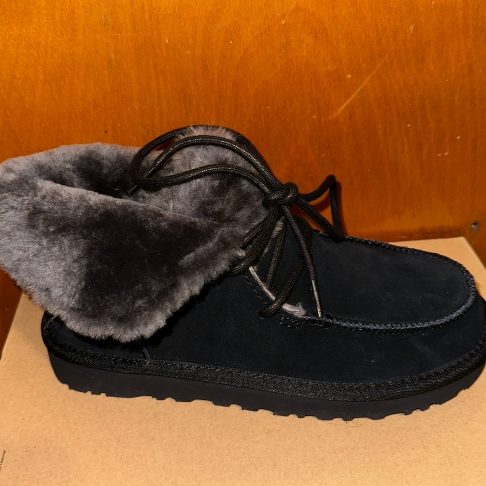 W Diara UGG